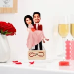 Carry Your Love Personalized Caricature Stand | Romantic Custom Gift